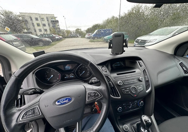 Ford Focus cena 31500 przebieg: 122000, rok produkcji 2015 z Lubień Kujawski małe 67